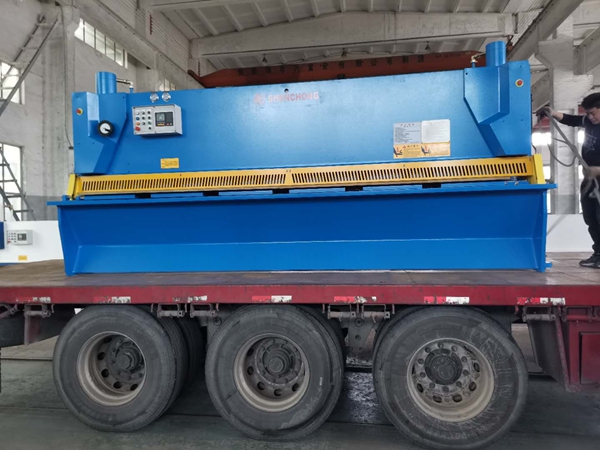 6X4米數(shù)控剪板機