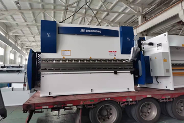 400TX5米電腦640數(shù)控折彎?rùn)C(jī)