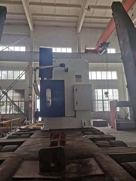 320噸4米數(shù)控折彎機