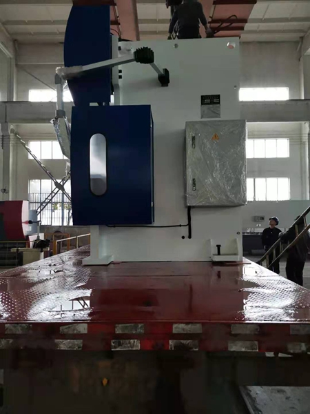 300TX4米多軸數(shù)控折彎機(jī)