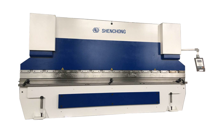 200噸4米電梯行業(yè)電液同步數(shù)控折彎機(jī)（油缸補(bǔ)償）