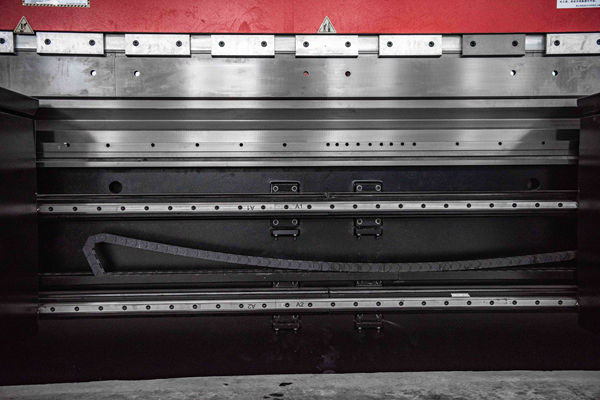 雙隨動折彎機(jī)